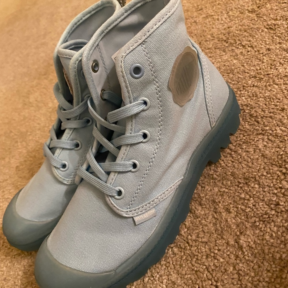 Palladium boots